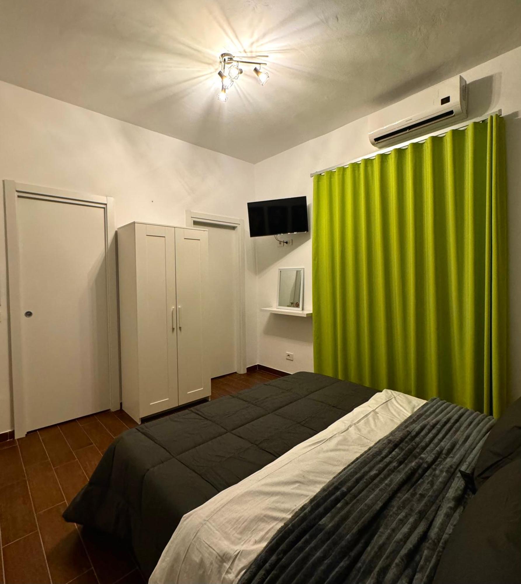Enotria Bnb Bed & Breakfast Reggio di Calabria Exterior photo